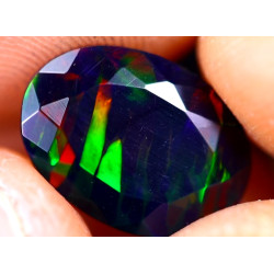 Opale Ethiopienne facettée AAA 2.65 carats