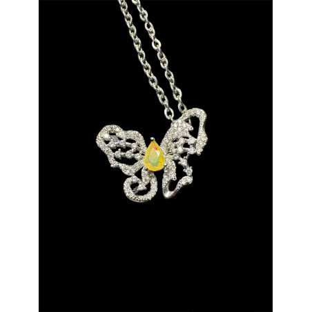 Pendentif argent "papillon" Opale Ethiopienne facettée