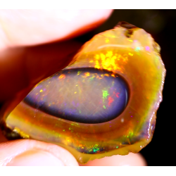 Opale brute crystal 43.35 carats