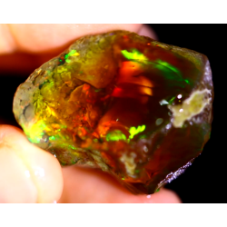 Opale brute crystal 102.60 carats