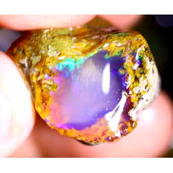 Opale brute crystal 43.15 carats