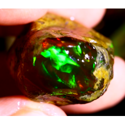 Opale brute crystal 49.25 carats