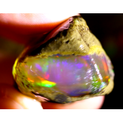 Opale brute crystal 71.80 carats