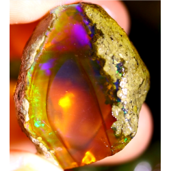 Opale brute crystal 60.35 carats