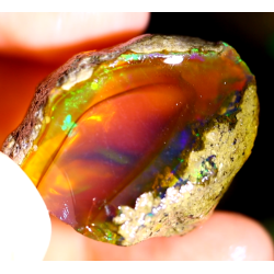 Opale brute crystal 60.35 carats