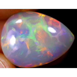 Opale éthiopienne 9.75 carats TOP GRADE