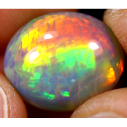 Opale éthiopienne 8.50 carats TOP GRADE