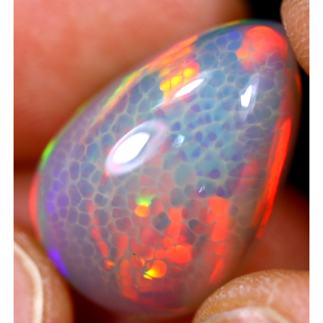 Opale éthiopienne 11.40 carats TOP GRADE