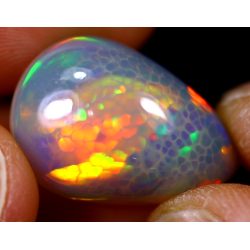 Opale éthiopienne 11.40 carats TOP GRADE
