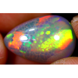 Opale éthiopienne 11.40 carats TOP GRADE