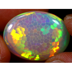 Opale éthiopienne 17.55 carats TOP GRADE