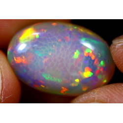 Opale éthiopienne 11.35 carats TOP GRADE