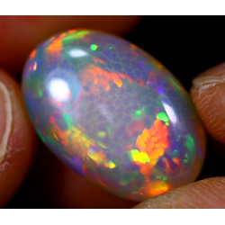 Opale éthiopienne 11.35 carats TOP GRADE