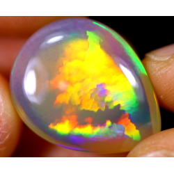 Opale éthiopienne 17.91 carats TOP GRADE