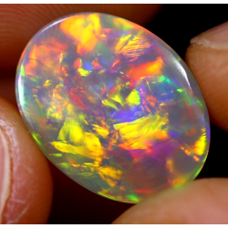 Opale éthiopienne 6.90 carats TOP GRADE