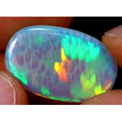 Opale éthiopienne 9.00 carats TOP GRADE