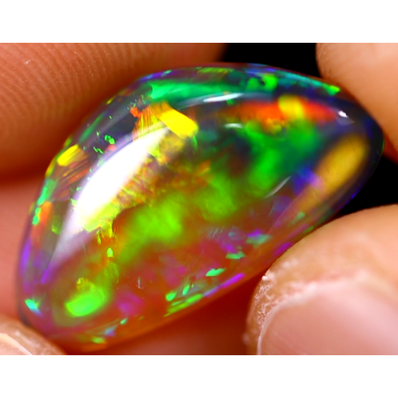 Opale éthiopienne dark cystal rainbow 4.70 carats