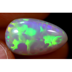 Opale éthiopienne 5.65 carats TOP GRADE