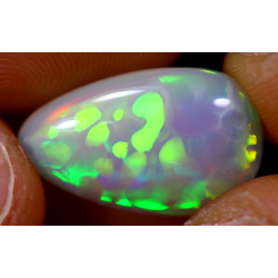 Opale éthiopienne 5.65 carats TOP GRADE