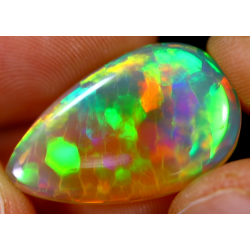 Opale éthiopienne rainbow crystal 9.32 carats