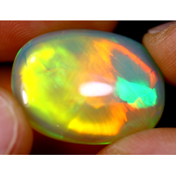 Opale éthiopienne 15.25 carats TOP GRADE