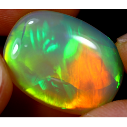 Opale éthiopienne 15.25 carats TOP GRADE