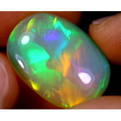 Opale éthiopienne 15.25 carats TOP GRADE