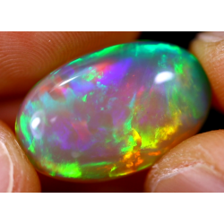 Opale éthiopienne rainbow crystal 7.65 carats
