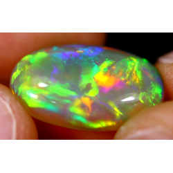 Opale éthiopienne rainbow crystal 7.65 carats