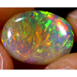 Opale éthiopienne 7.20 carats TOP GRADE