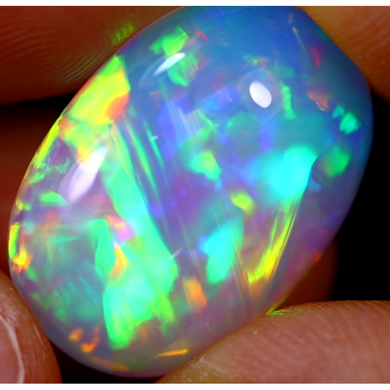 Opale éthiopienne 14.55 carats TOP GRADE