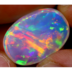 Opale éthiopienne 14.55 carats TOP GRADE