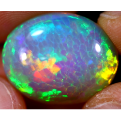 Opale éthiopienne 10.85 carats TOP GRADE