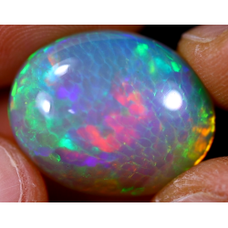 Opale éthiopienne 10.85 carats TOP GRADE