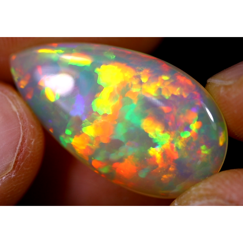 Opale éthiopienne rainbow crystal 11.20 carats TOP GRADE