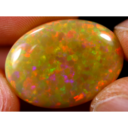 Opale éthiopienne 14.50 carats TOP GRADE