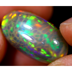 Opale éthiopienne 16.75 carats TOP GRADE