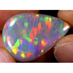 Opale éthiopienne 13.10 carats TOP GRADE