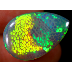 Opale éthiopienne 11.85 carats TOP GRADE