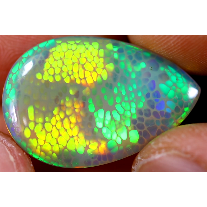 Opale éthiopienne 11.85 carats TOP GRADE