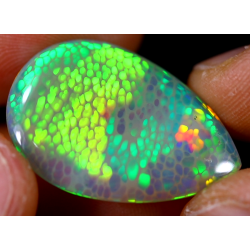 Opale éthiopienne 11.85 carats TOP GRADE