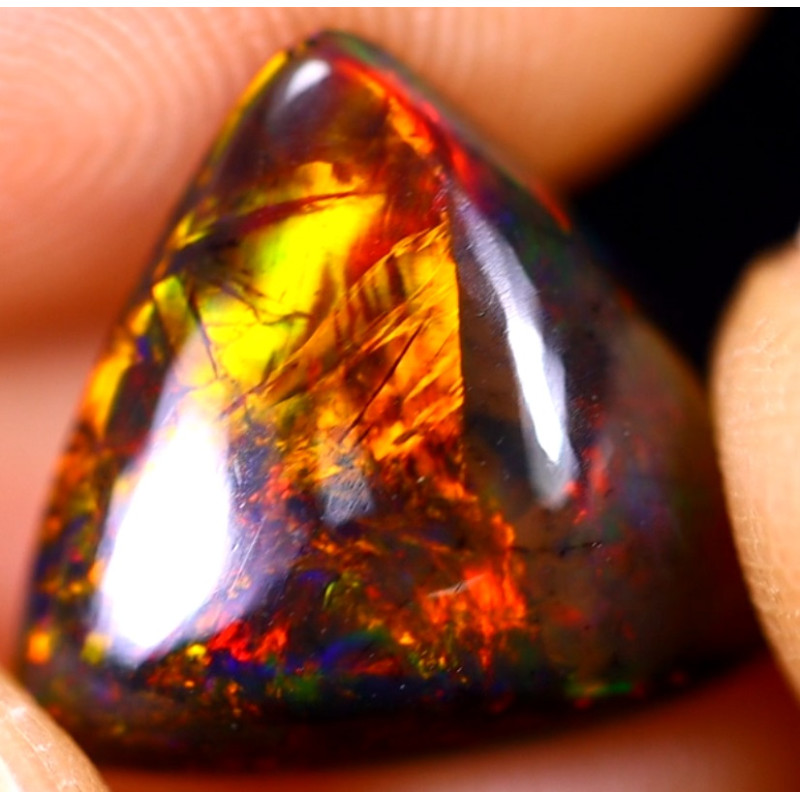 Opale éthiopienne AAA 3.20 carats