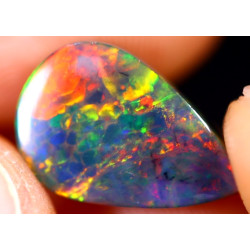 Opale éthiopienne AAA 3.35 carats