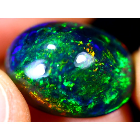 Opale éthiopienne AAA 6.90 carats