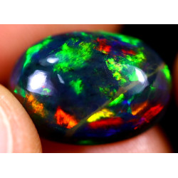 Opale éthiopienne AAA 6.55 carats