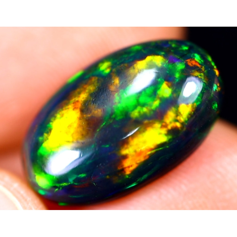 Opale éthiopienne AAA 4.85 carats