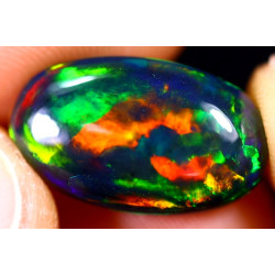 Opale éthiopienne AAA 4.85 carats