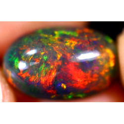 Opale éthiopienne AAA 4.05 carats