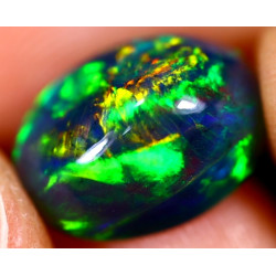 Opale éthiopienne AAA 3.60 carats