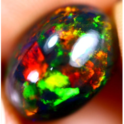 Opale éthiopienne AAA 4.95 carats